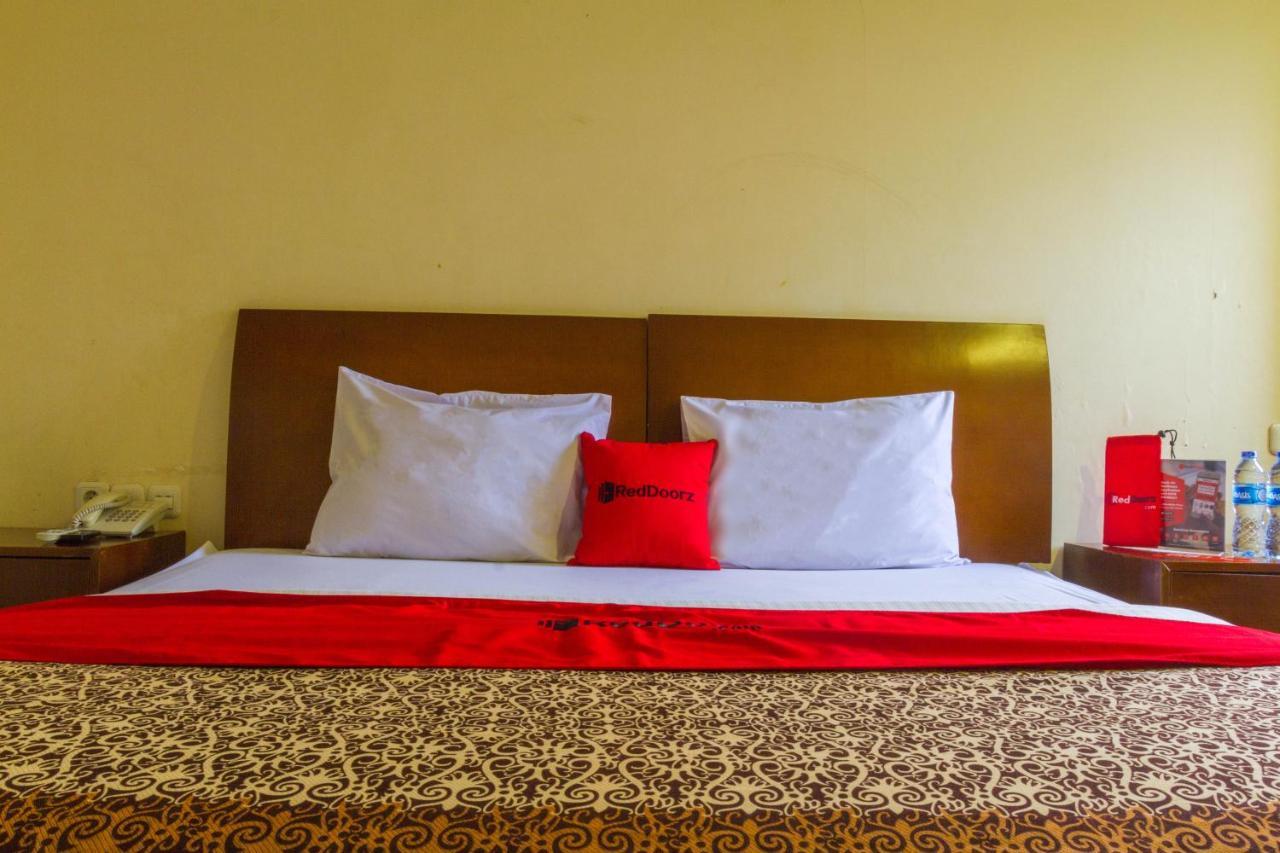 Hotel Reddoorz @ Paskal Hyper Square à Bandung Extérieur photo